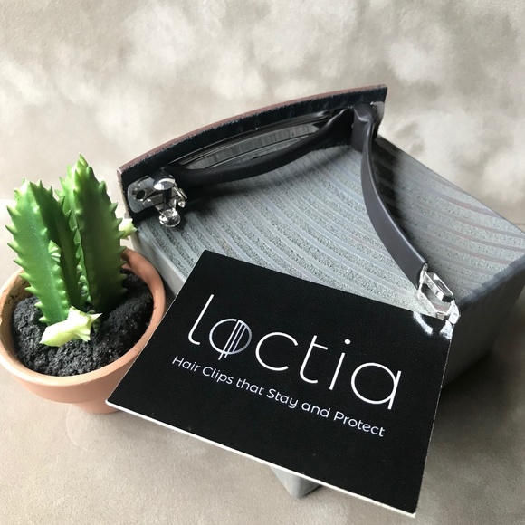 Chevron leather barrette lined by Loctia - Picture 5 of 5